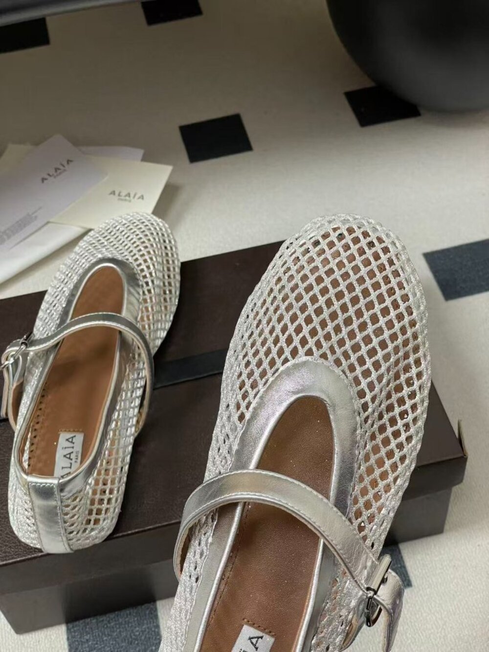 Alaia Runway Style Flat Ballet Flats - Picture 6 of 6